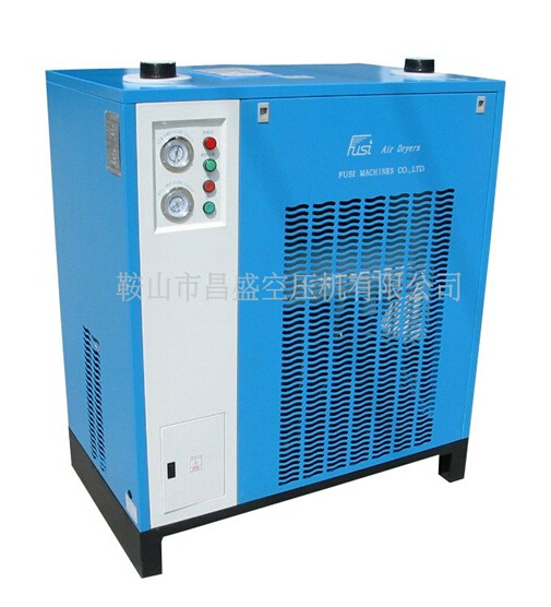 （冷凍式干燥機(jī)）瞬間‘爆炸’。