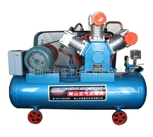 （無(wú)油空壓機(jī)）請(qǐng)小心謹(jǐn)慎的使用。